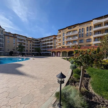 Modern Apartment, Pool Mountain Views Terace Sea