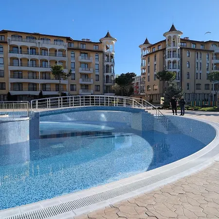 Modern Apartment, Pool Mountain Views Terace Sea Apartman