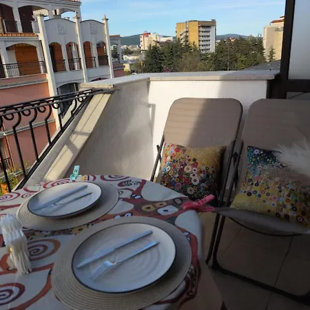 Apartman Modern Apartment, Pool Mountain Views Terace Sea
