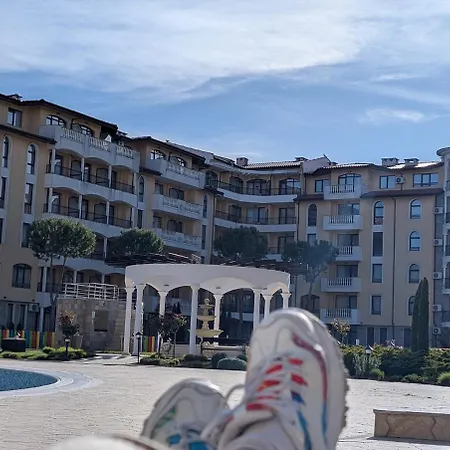 아파트 Modern Apartment, Pool Mountain Views Terace Sea 써니비치
