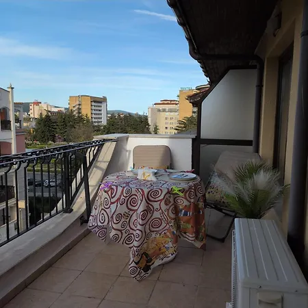 Modern Apartment, Pool Mountain Views Terace Sea